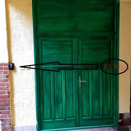 Meghitt Studiolakas - Cozy